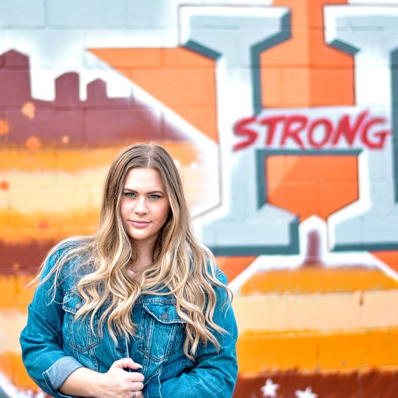 Meet your Posher, Ryann - Picture 1 of 1